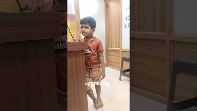 അച്ഛമ്മയെ പല്ല് വേദന കാണിക്കാൻ വന്ന അവന്റെ കളി കണ്ടോ